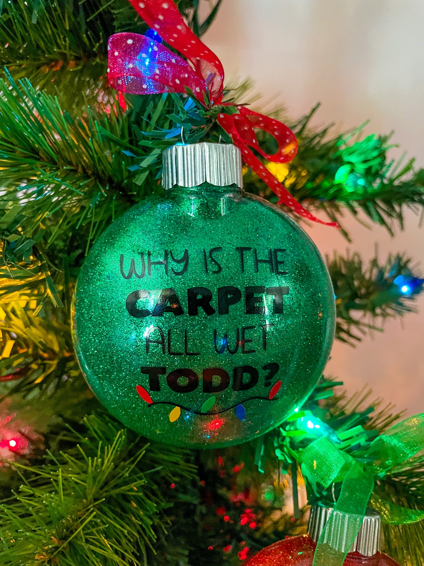 A Christmas Vacation Ornament Set