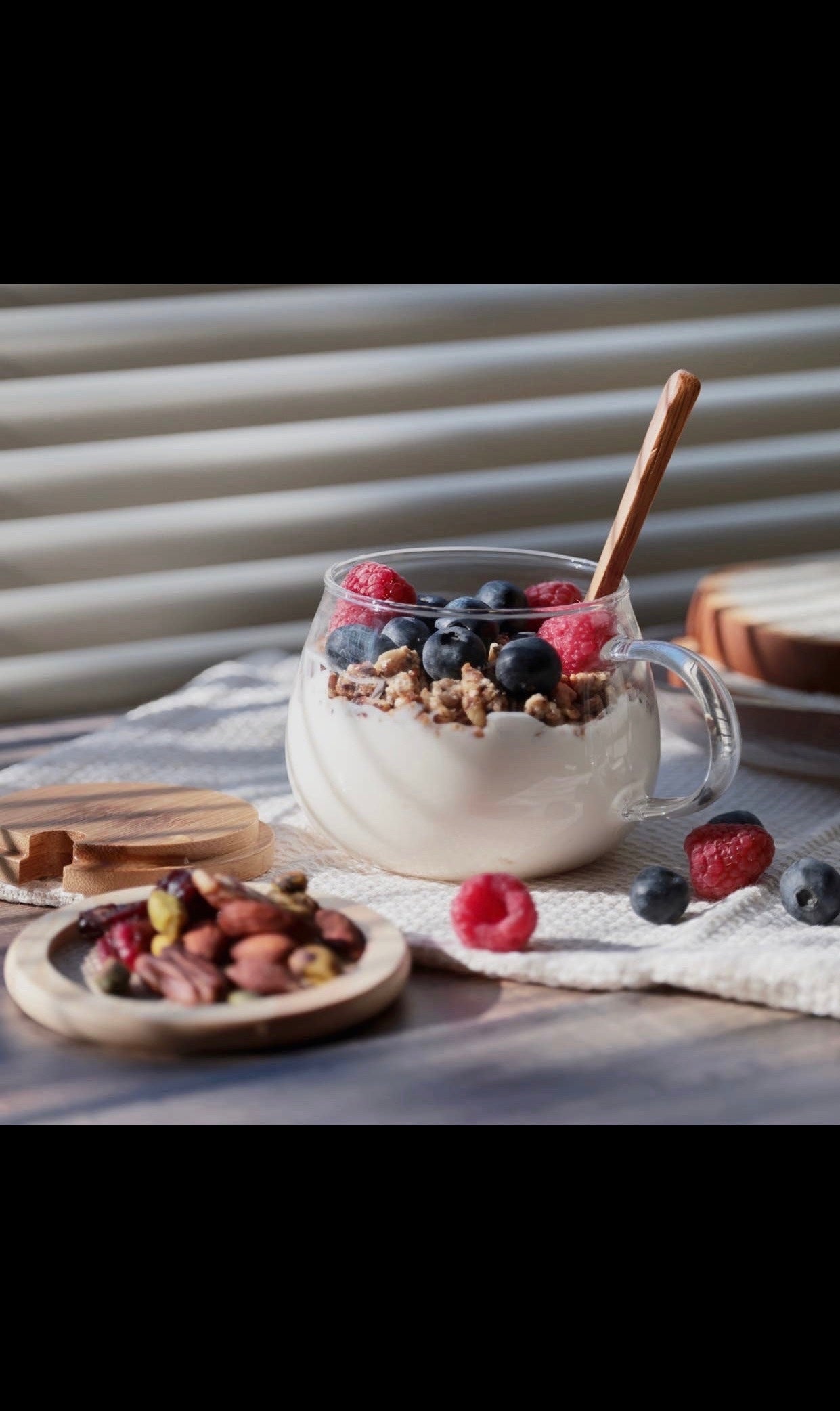 Glass Cup (w/spoon & lid)