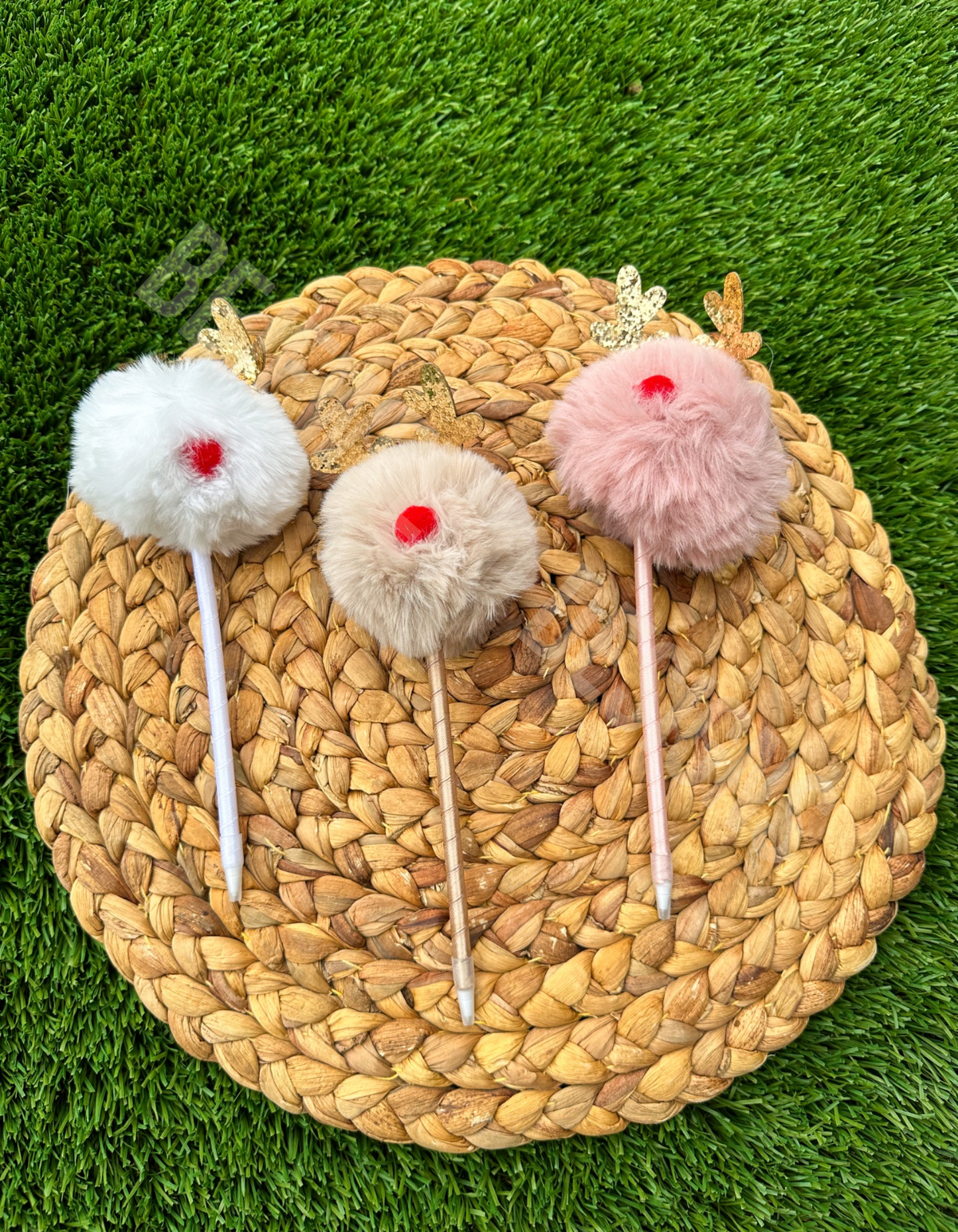 Christmas Reindeer Pom Pen